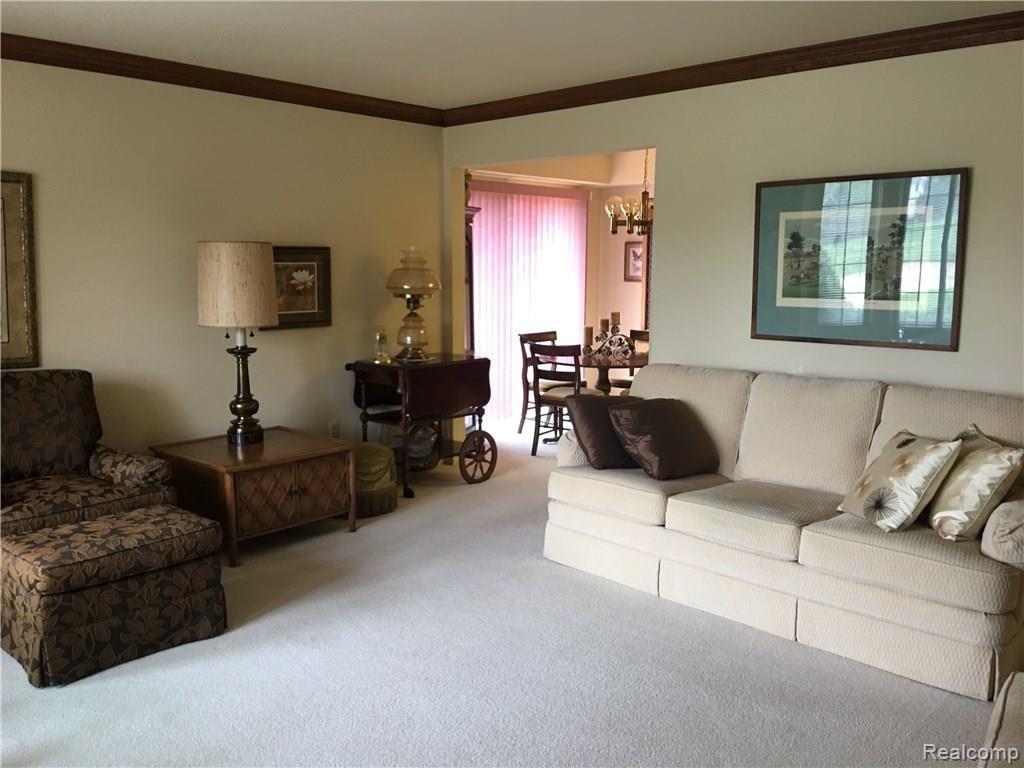 232 Meadow Ln Circle Rochester Hills, MI 48307 - Photo 5 of 20
