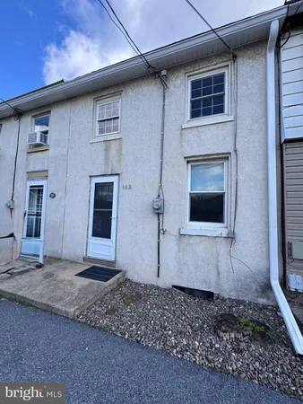 $1,350 | 103 Spring Garden Street, Leesport, PA 19533