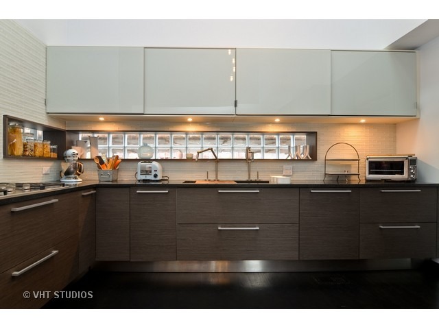 1638 North Bissell Street, Unit H Chicago, IL 60614 - Photo 5 of 19