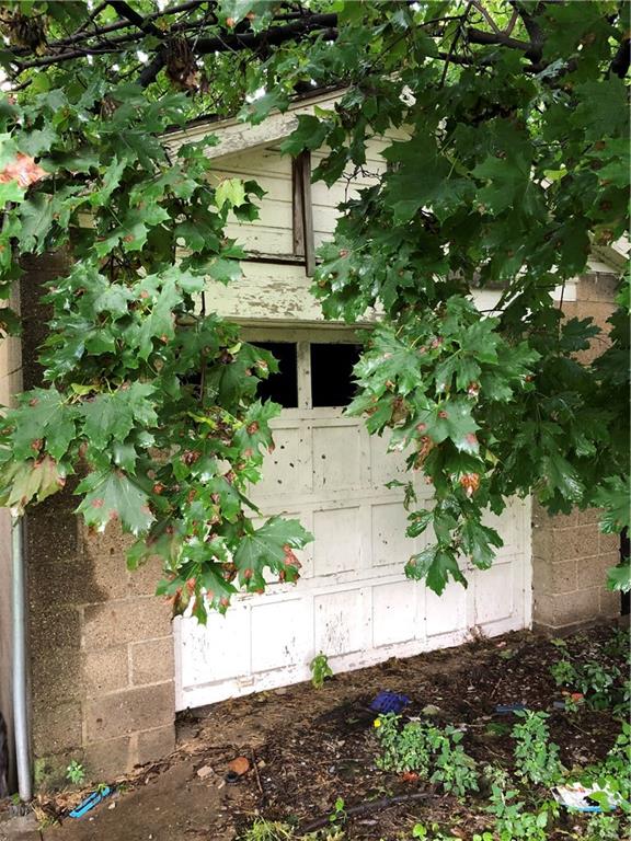 917 Brownsville Road Pittsburgh, PA 15210 - Photo 2 of 15 Gallery Image 2