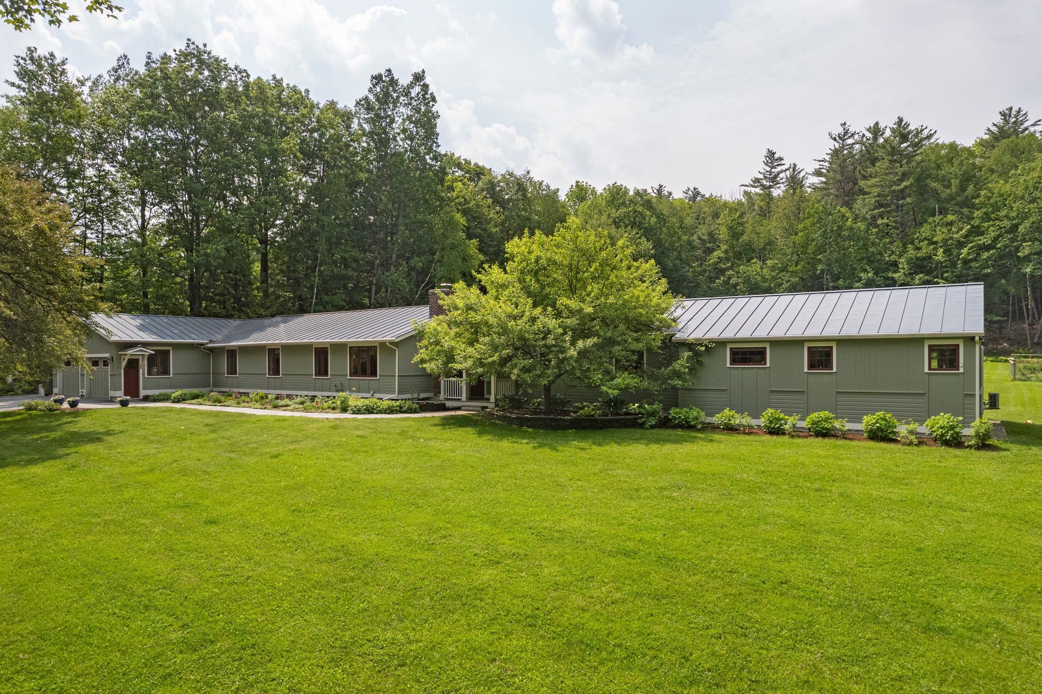 383 Dogford Road Hanover, NH 03750 - Photo 2 of 40