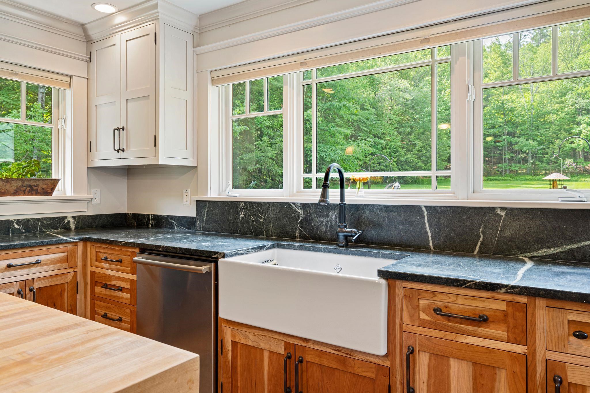 383 Dogford Road Hanover, NH 03750 - Photo 7 of 40