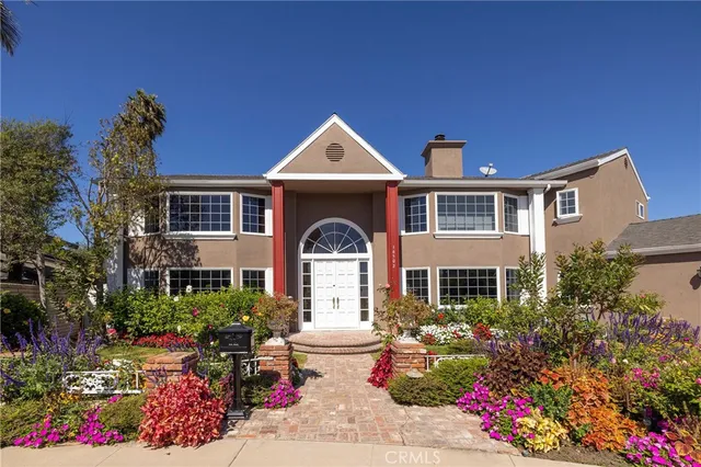 $3,295,000 | 16502 Mariana Circle, Huntington Beach, CA 92649