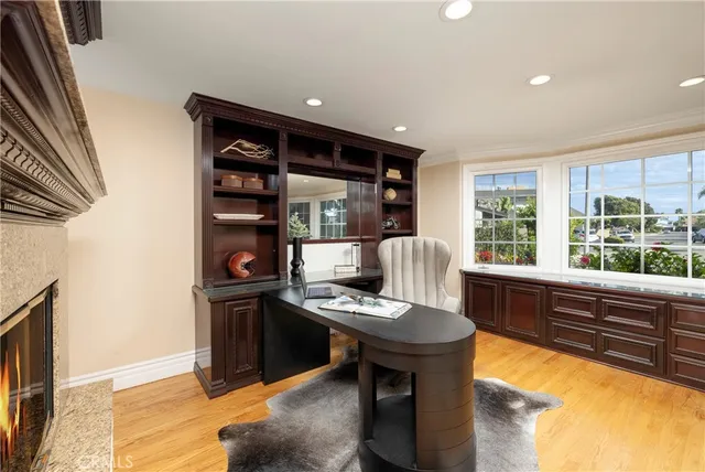 $3,295,000 | 16502 Mariana Circle, Huntington Beach, CA 92649