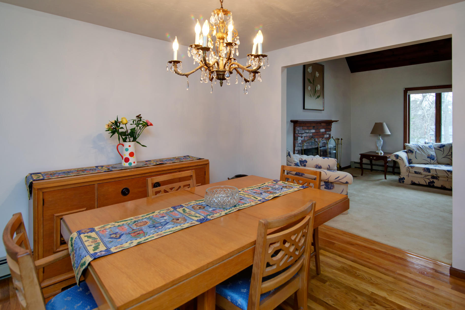 3 Easting Road Bourne, MA 02532 - Photo 14 of 35 a living room with dining table