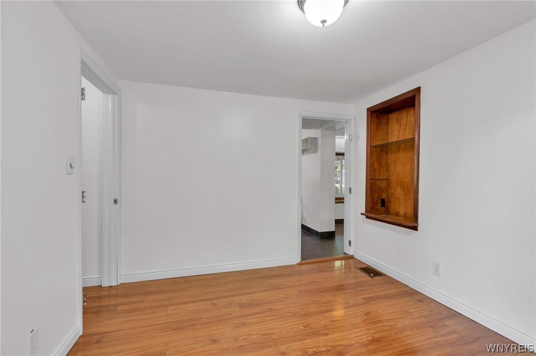 1715 Hopkins Road Amherst, NY 14068 - Photo 14 of 42