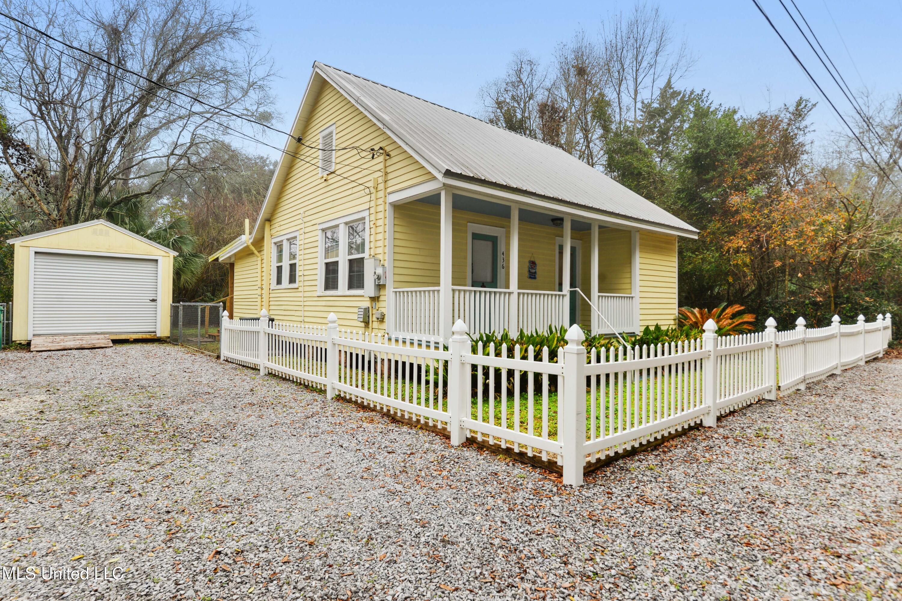 436 State Street Bay St. Louis, MS 39520 - Photo 1 of 17 002