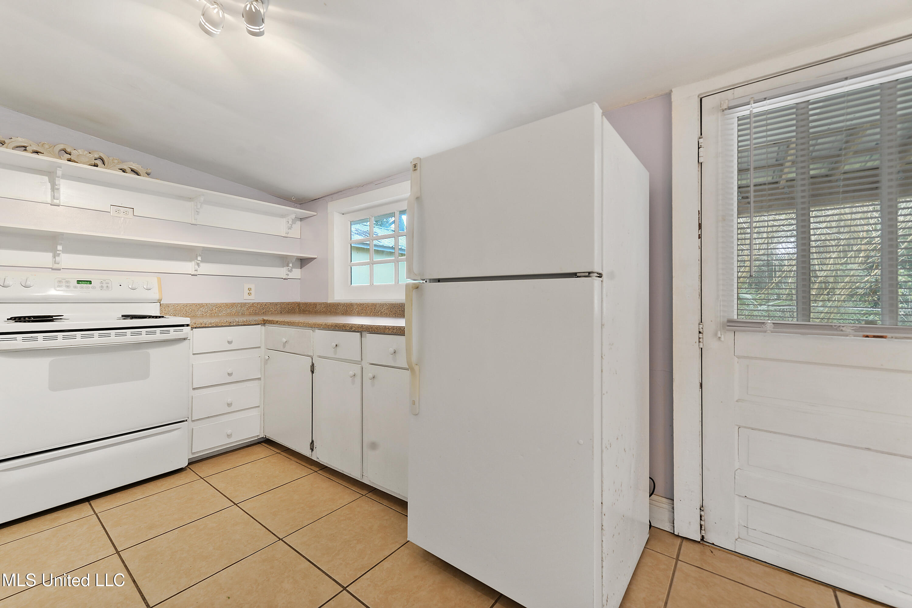 436 State Street Bay St. Louis, MS 39520 - Photo 14 of 17 008