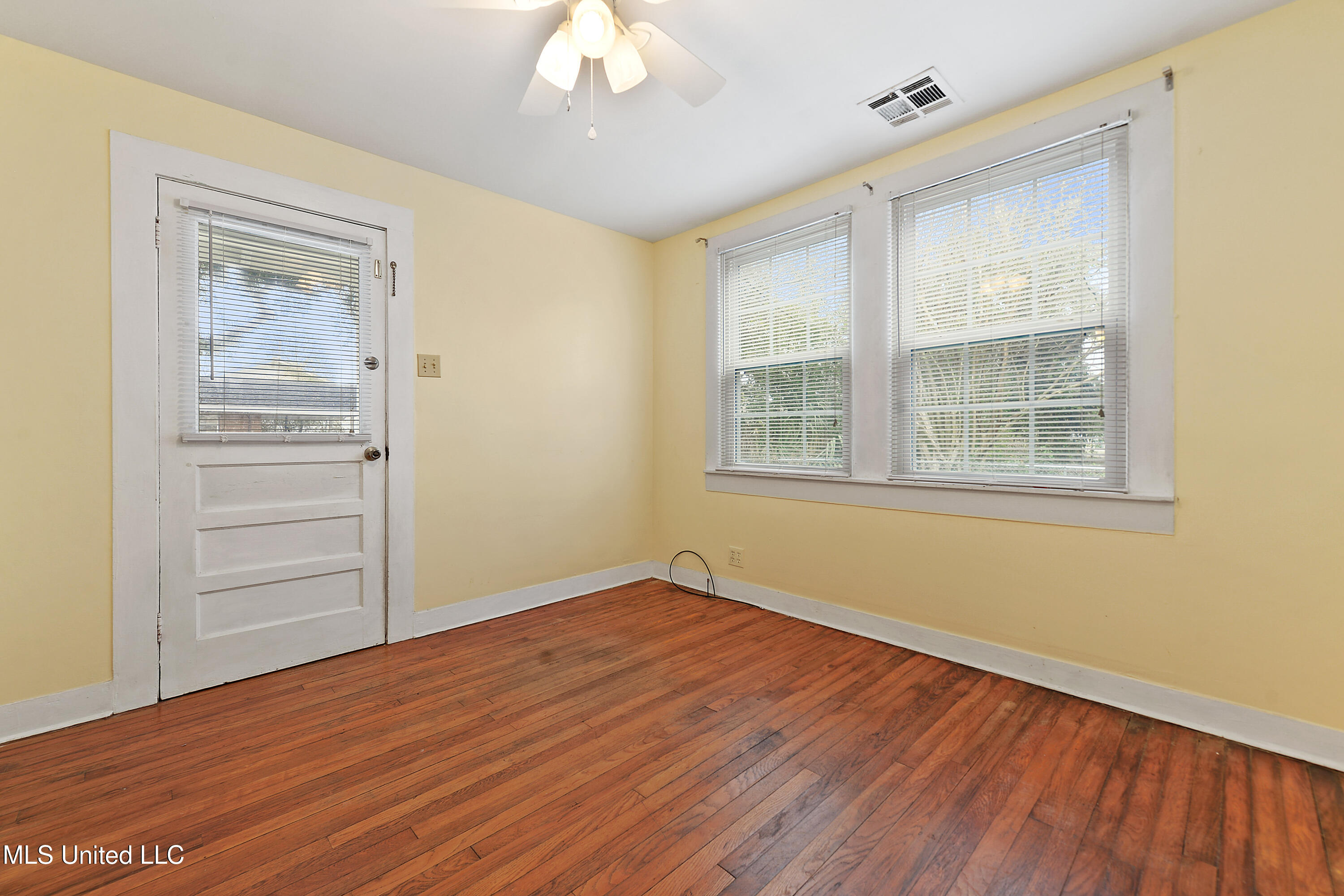 436 State Street Bay St. Louis, MS 39520 - Photo 3 of 17 003