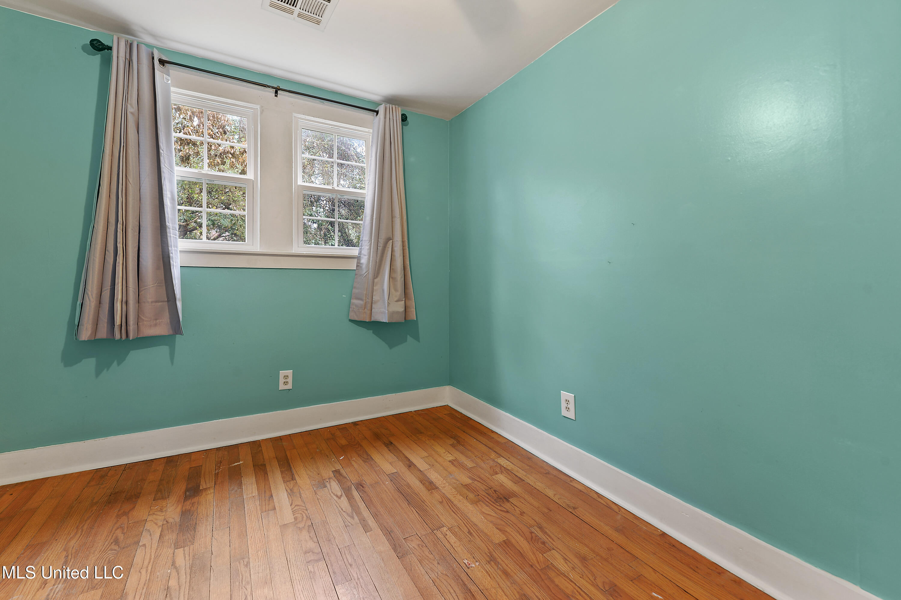 436 State Street Bay St. Louis, MS 39520 - Photo 8 of 17 012