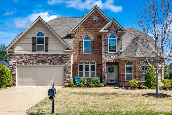 $700,000 | 324 Kerrydale Court, Clover, SC 29710