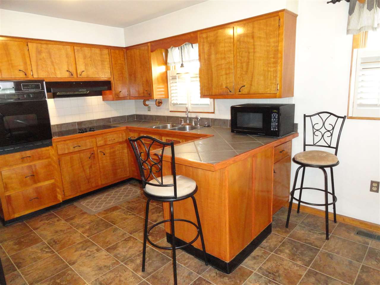 4620 Waverly Road Huntington, WV 25704 - Photo 5 of 19 Gallery Image 5