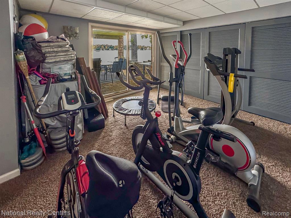 7030 Commerce Road West Bloomfield, MI 48324 - Photo 23 of 32