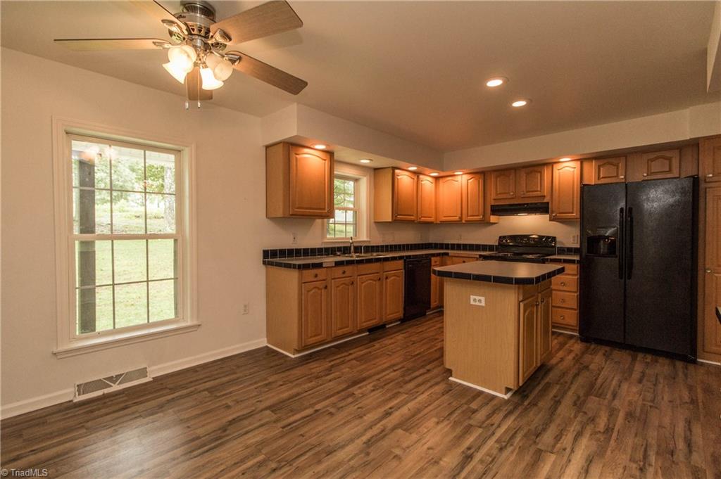 3147 North Lomax Road Traphill, NC 28685 - Photo 7 of 23 Gallery Image 7
