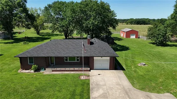 $275,000 | 2002 West 4th Street, Pittsburg, KS 66762