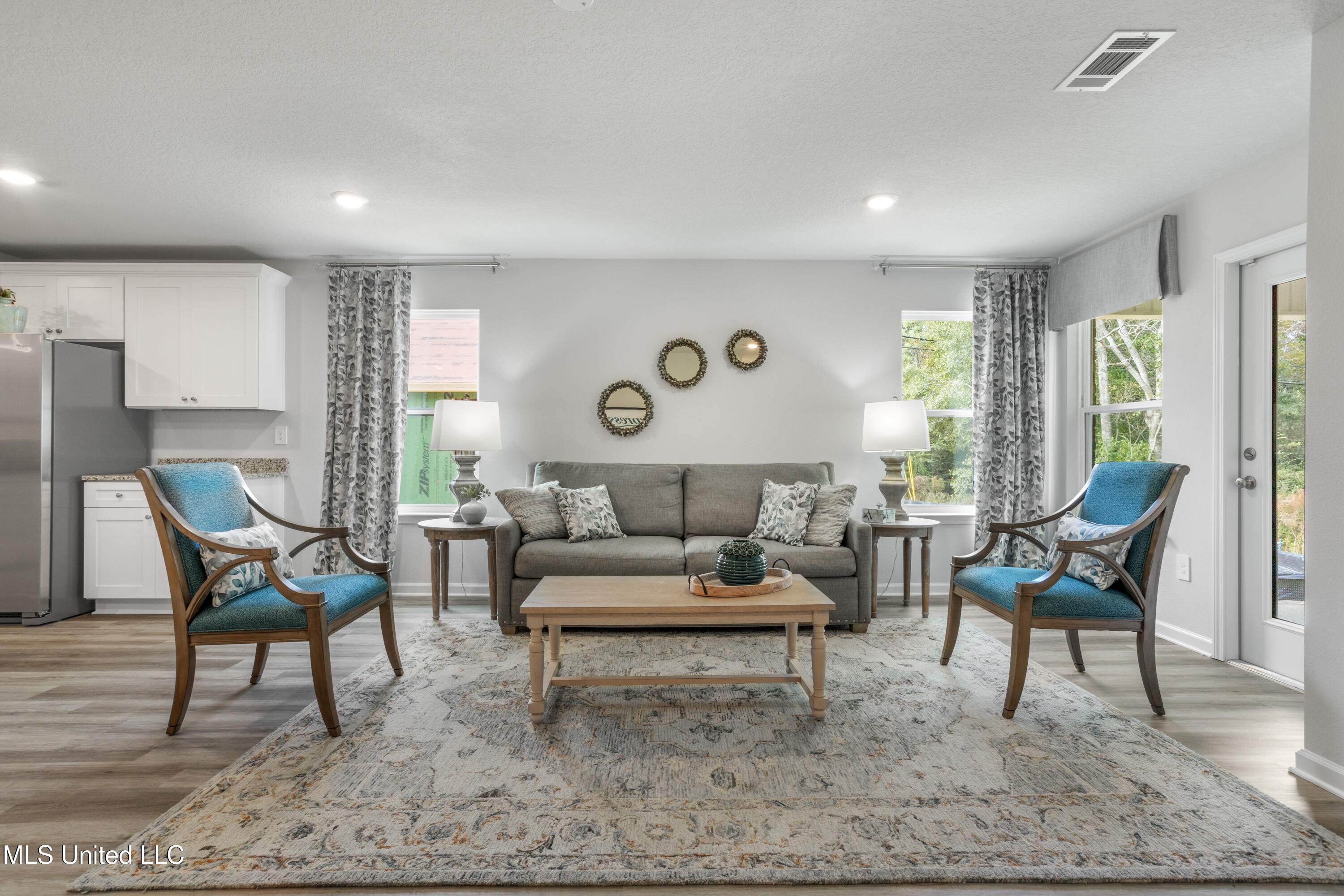 15969 Blue Rdg Drive Gulfport, MS 39503 - Photo 6 of 38 Living Area