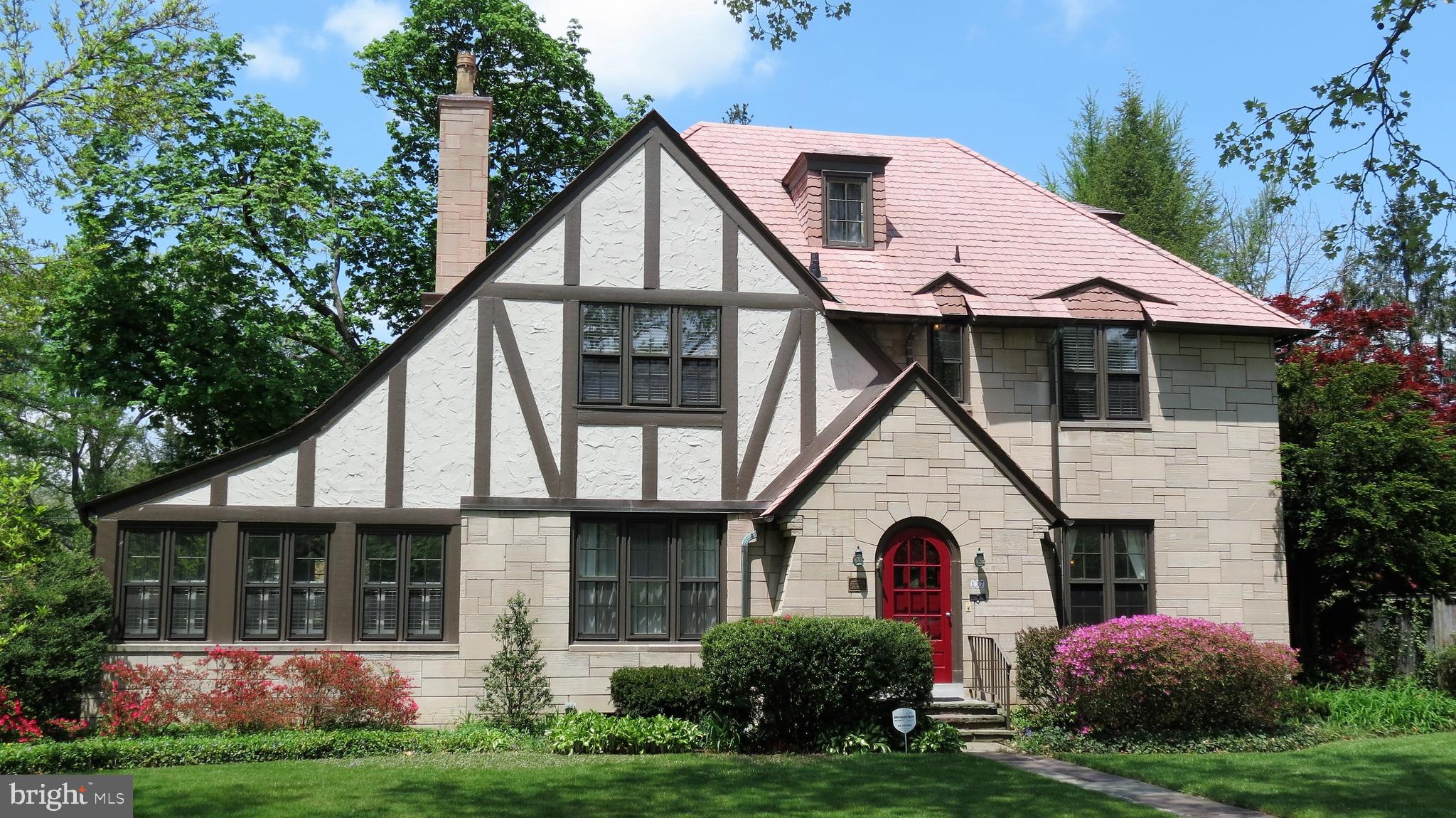 137 Springdale Road York, PA 17403 - Photo 1 of 53 Gallery Image 1