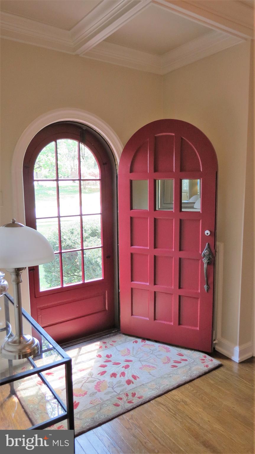 137 Springdale Road York, PA 17403 - Photo 4 of 53 Gallery Image 4