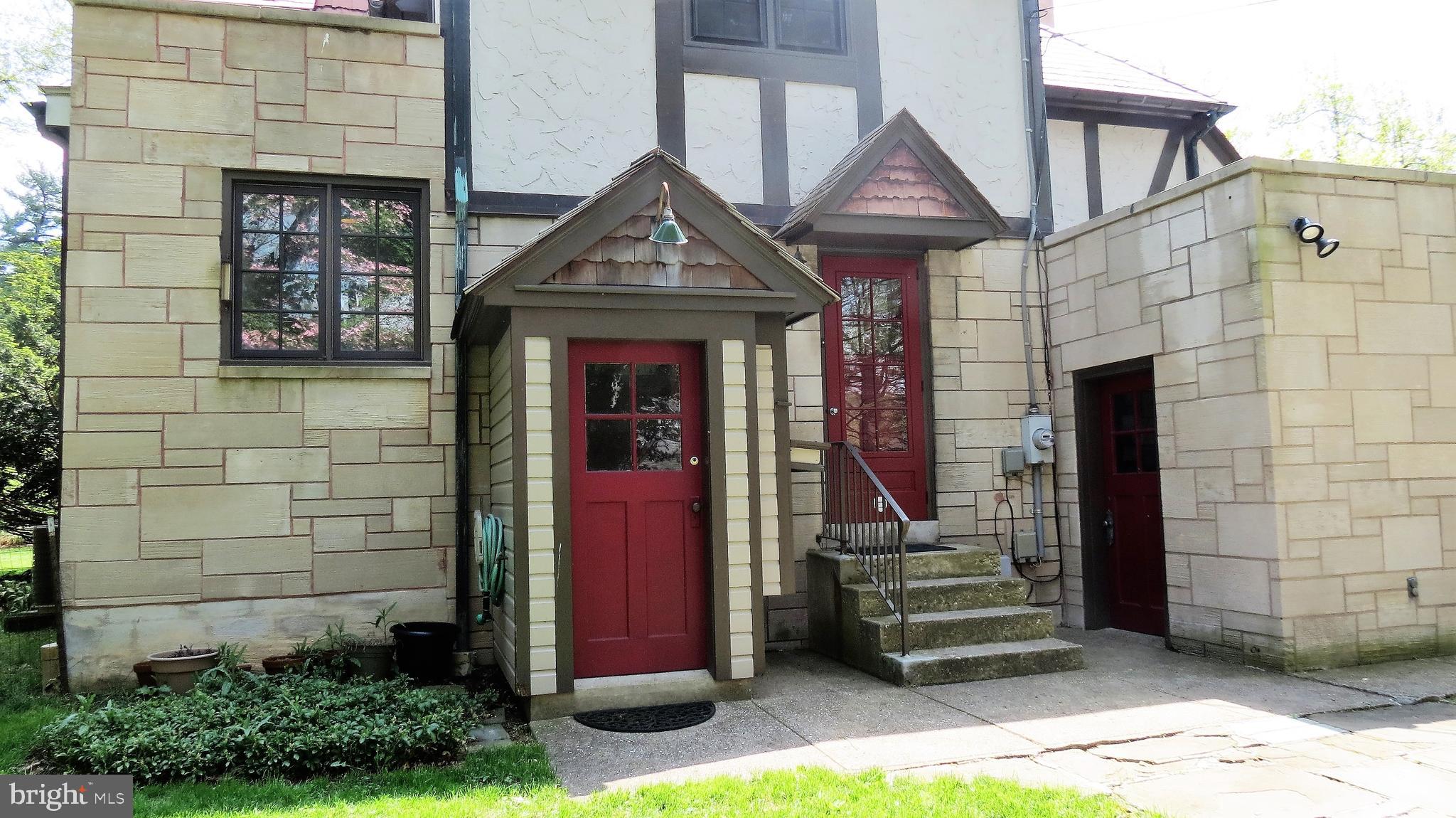 137 Springdale Road York, PA 17403 - Photo 41 of 53 Gallery Image 41
