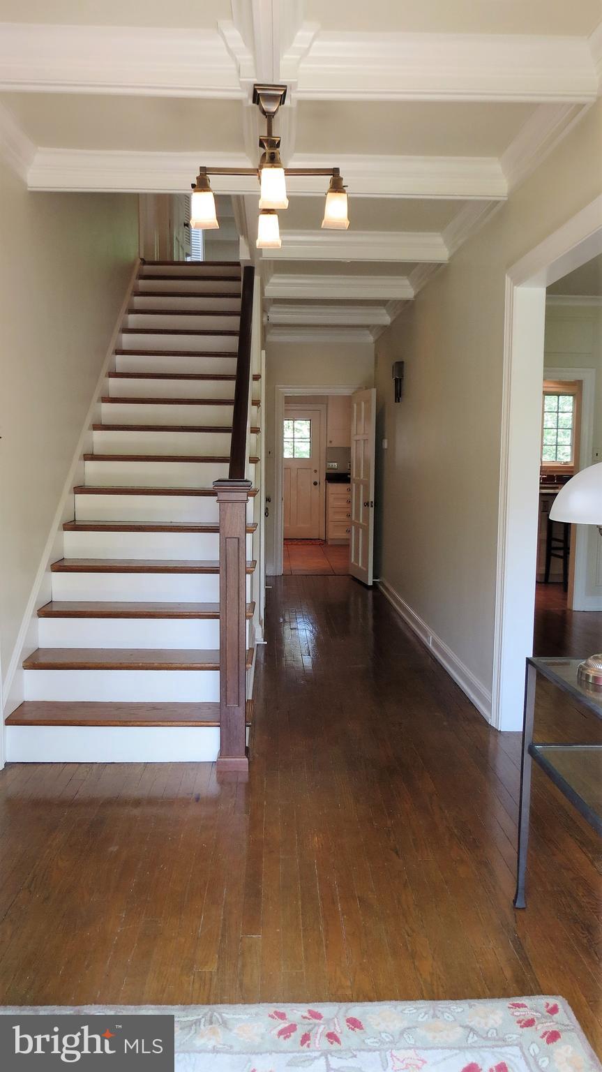 137 Springdale Road York, PA 17403 - Photo 6 of 53 Gallery Image 6