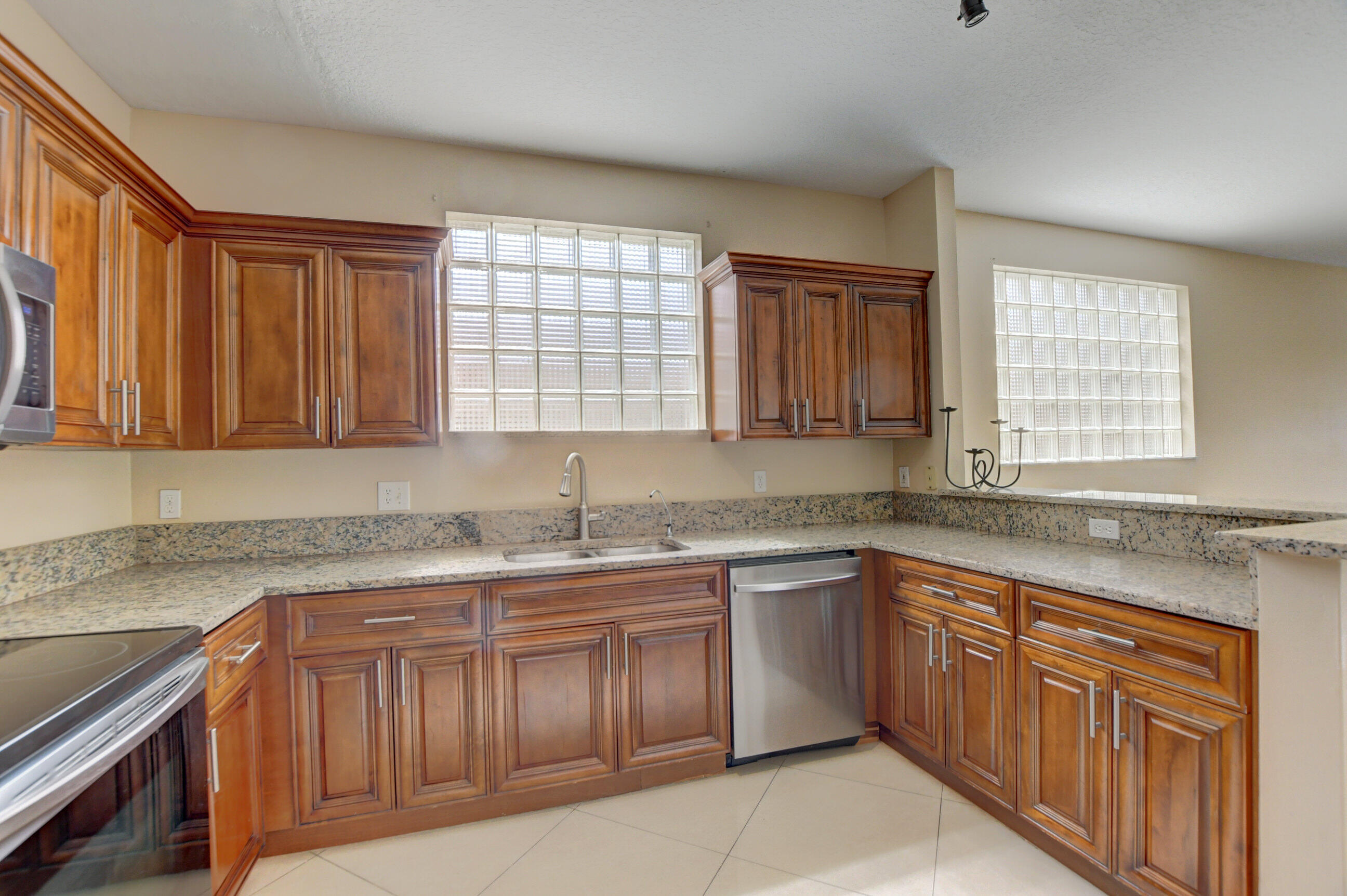11073 Harbour Springs Circle Boca Raton, FL 33428 - Photo 37 of 75 19_ebf_0906_07_08_09_10