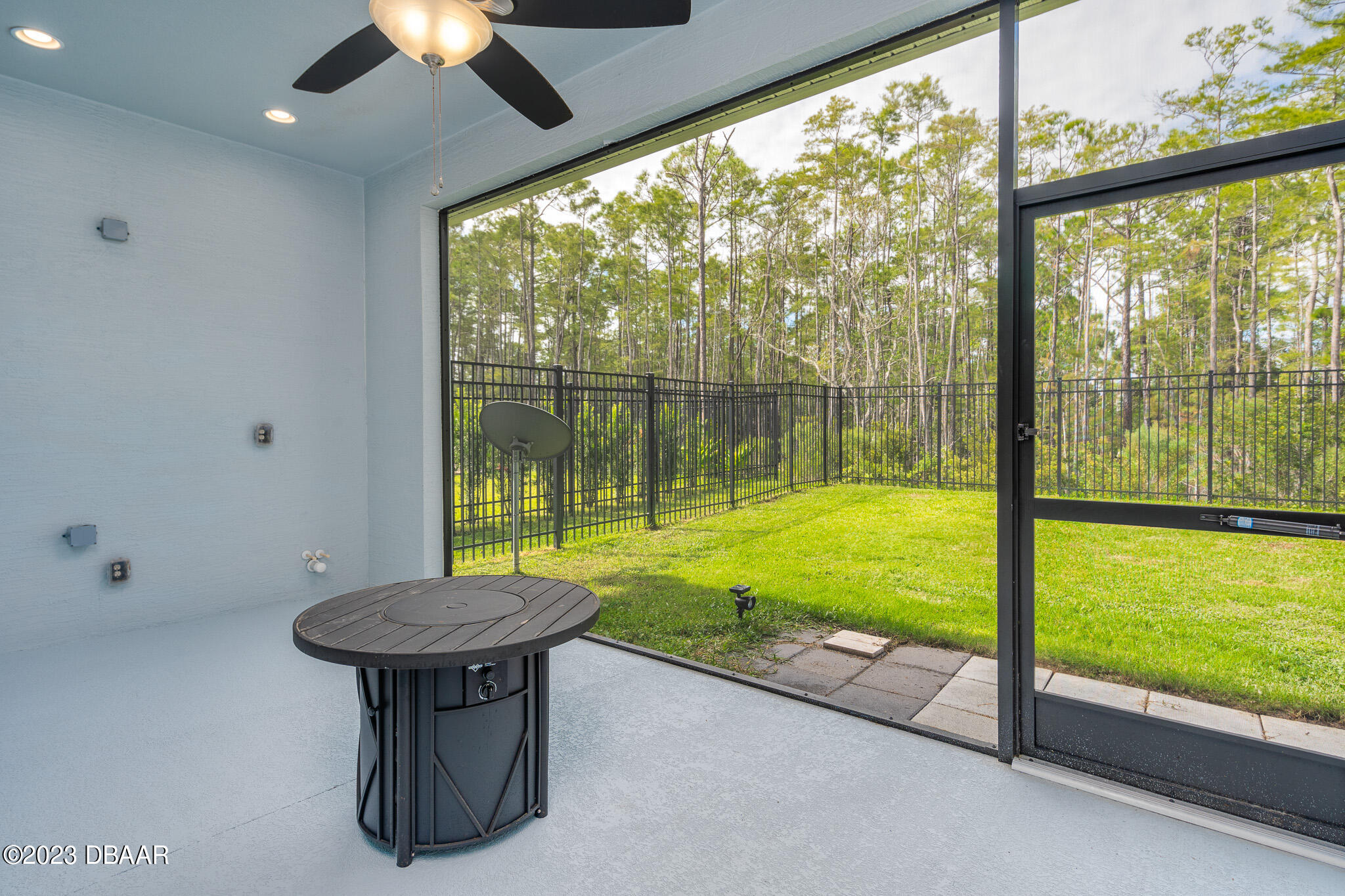 6276 West Fallsgrove Lane Port Orange, FL 32128 - Photo 32 of 49 Covered Lanai