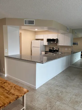 $2,400 | 1605 Highway 1, Unit V6306, Jupiter, FL 33477