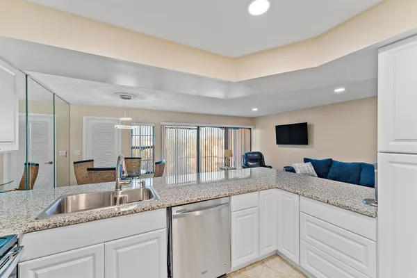 $2,400 | 1605 Highway 1, Unit V6306, Jupiter, FL 33477