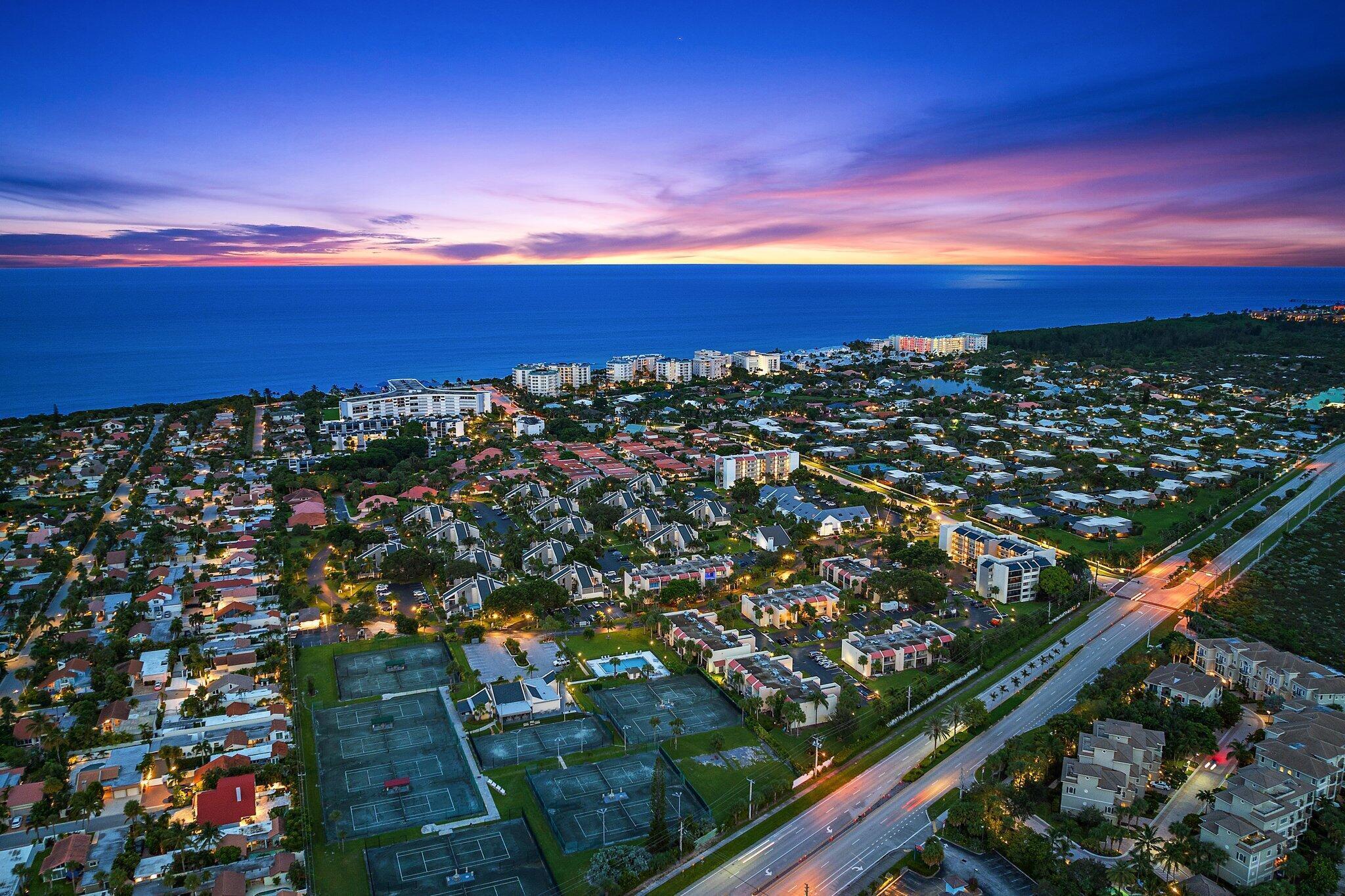 1605 Highway 1, Unit V6306 Jupiter, FL 33477 - Photo 34 of 34 a view of a city