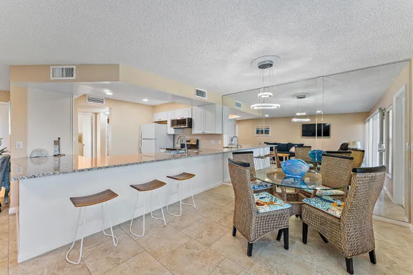 $2,400 | 1605 Highway 1, Unit V6306, Jupiter, FL 33477