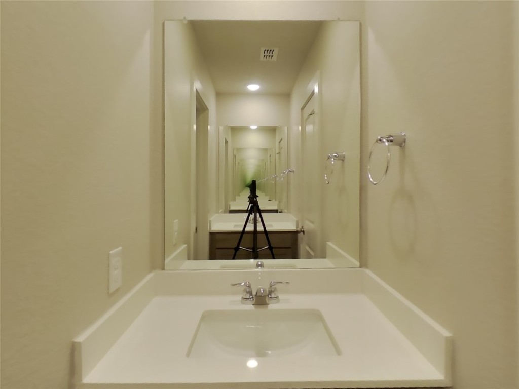 620 Raglands Road Leander, TX 78641 - Photo 14 of 30 Bathroom with vanity