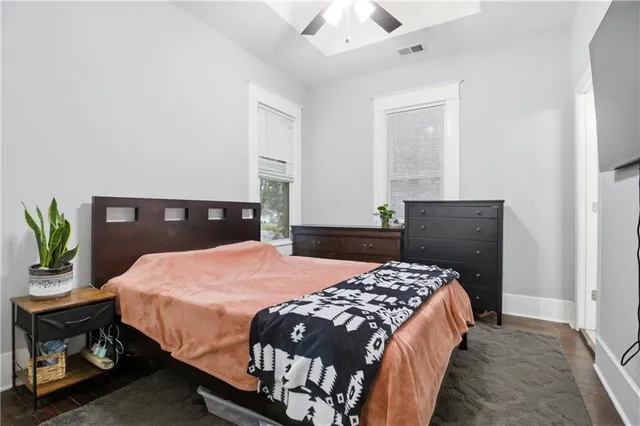 $199,500 | 7 East Ottawa Street, Paola, KS 66071