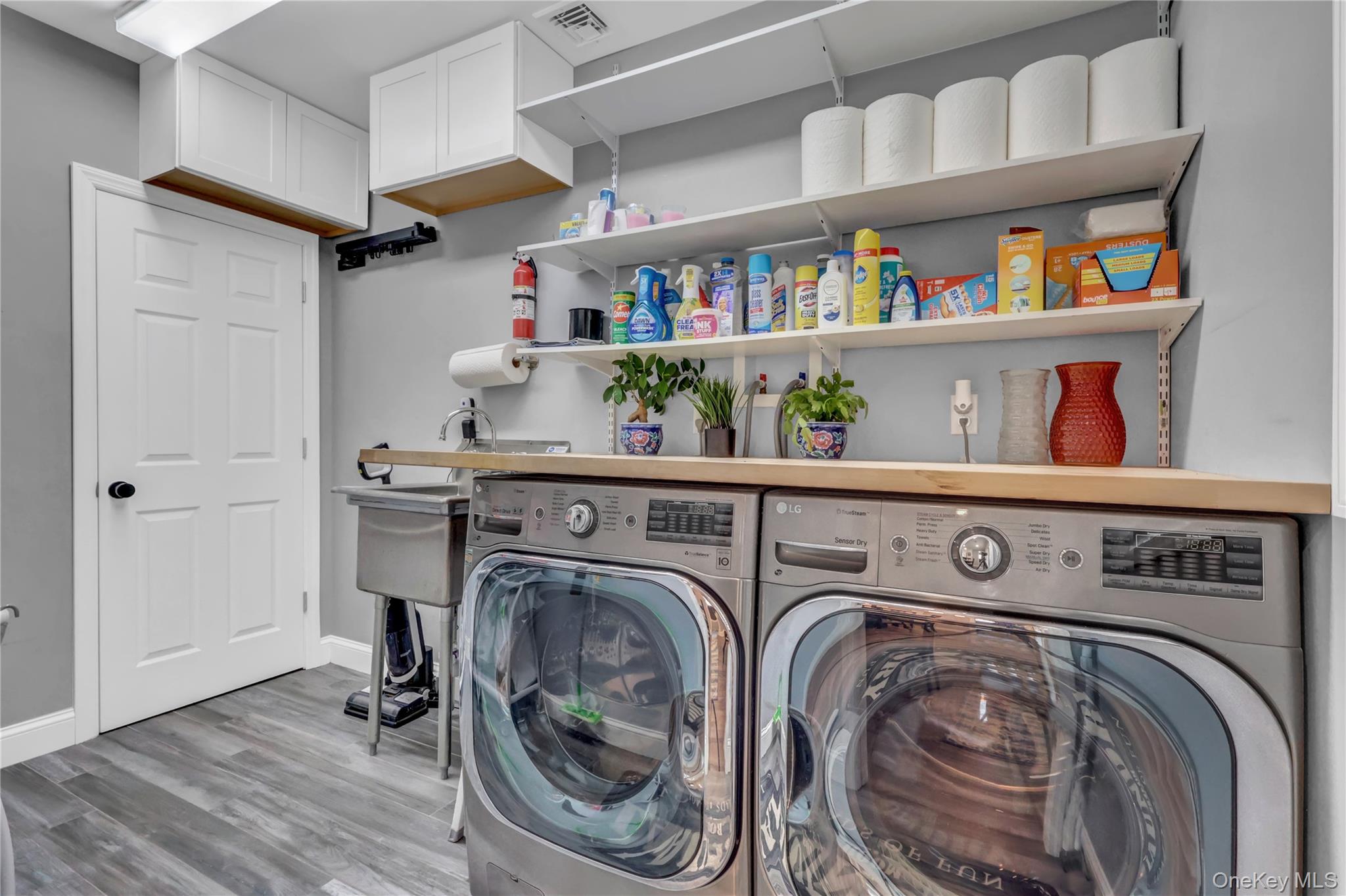 420 Dare Road Selden, NY 11784 - Photo 20 of 42 Laundry Room