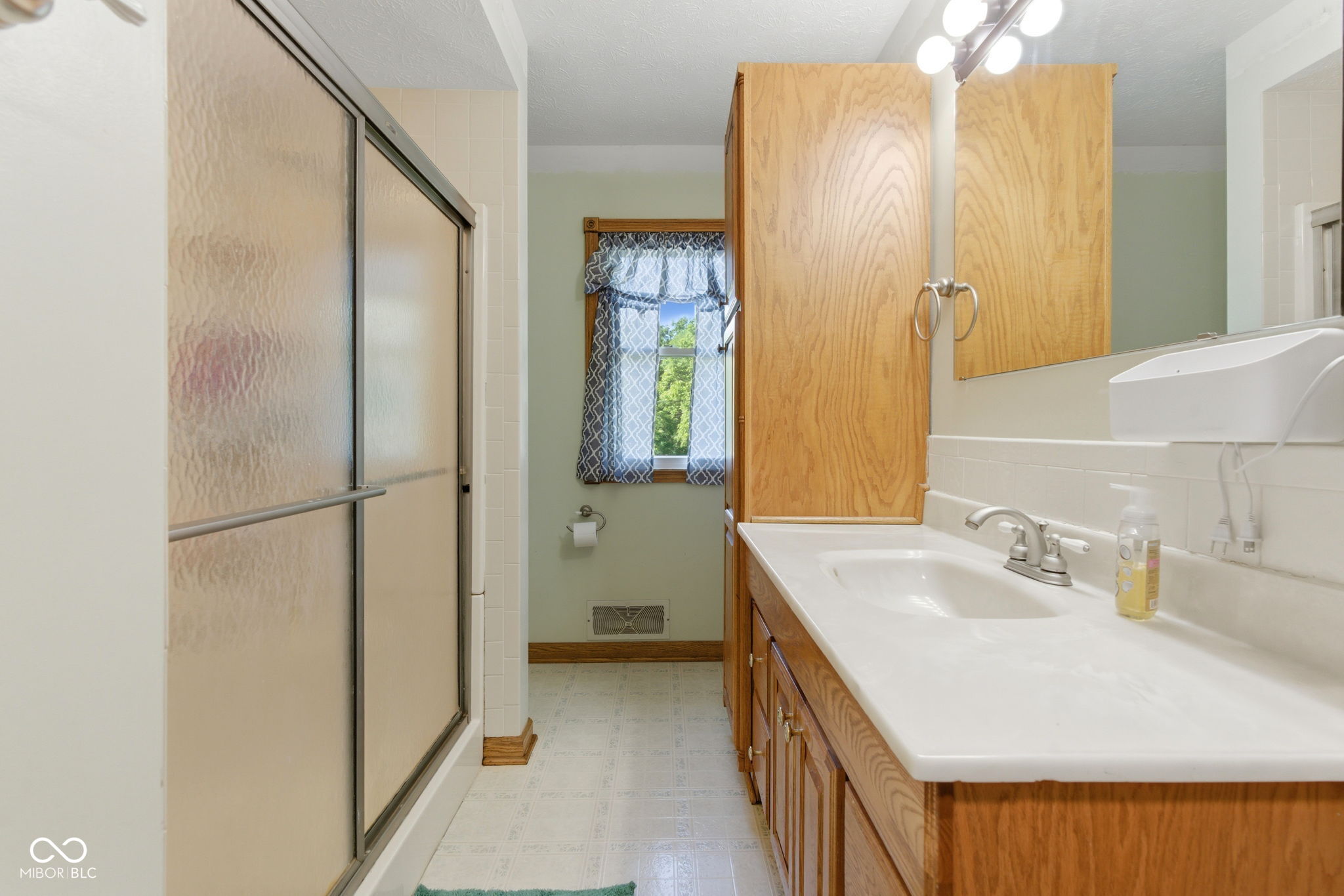 4562 West Division Road Morgantown, IN 46160 - Photo 12 of 41