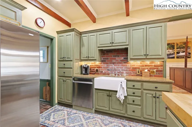 $2,250,000 | 109 Rockbrook Court, Banner Elk, NC 28604