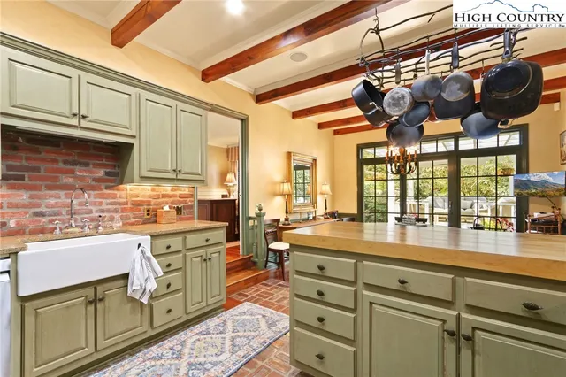 $2,250,000 | 109 Rockbrook Court, Banner Elk, NC 28604