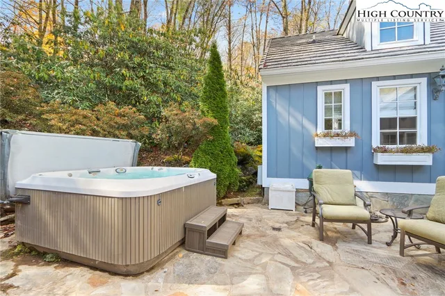 $2,250,000 | 109 Rockbrook Court, Banner Elk, NC 28604