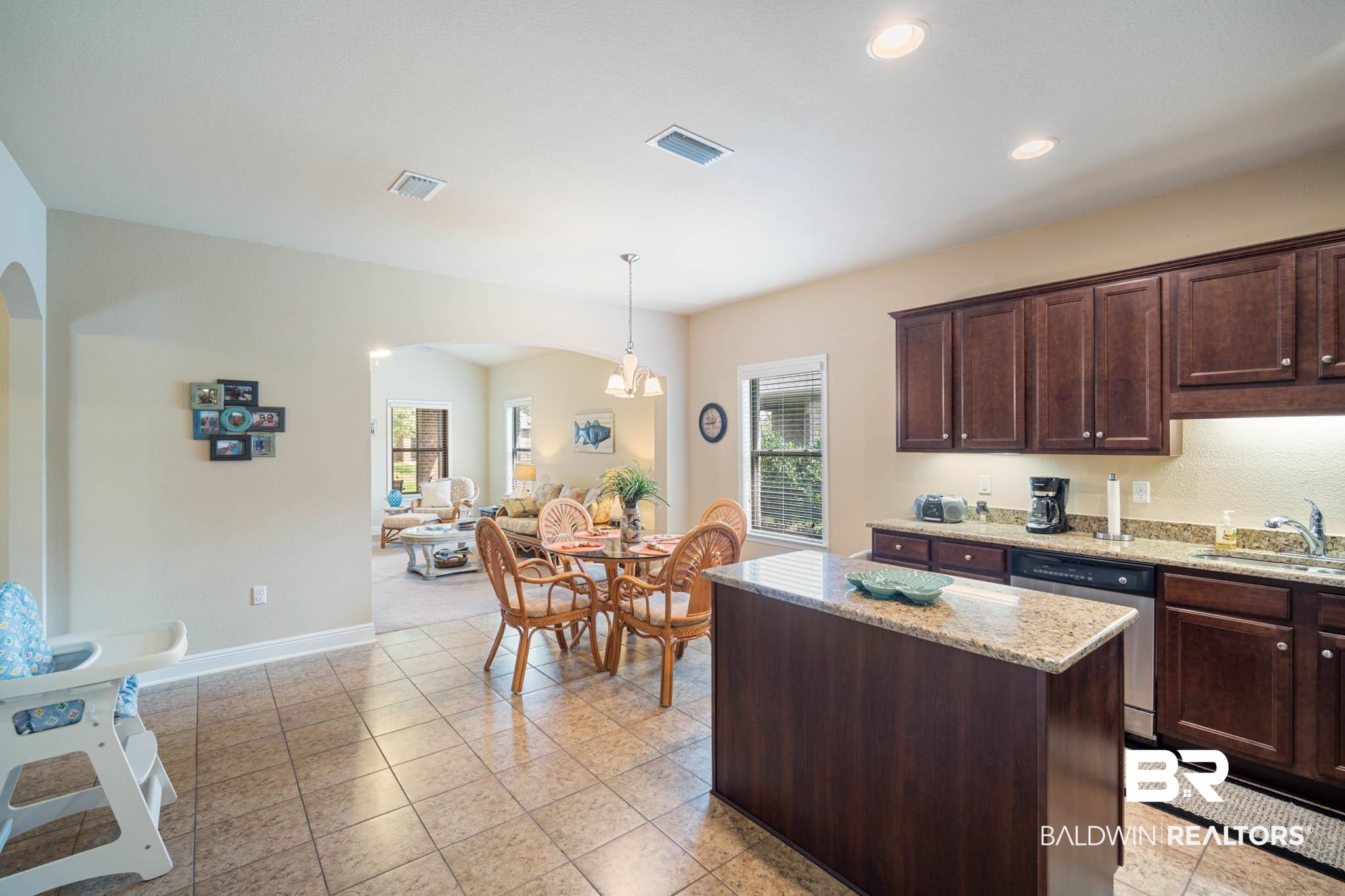 1223 Surrey Loop Foley, AL 36535 - Photo 2 of 25 Large kitchen with island