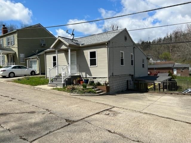 2972 Rice Avenue Huntington, WV 25705 - Photo 11 of 13 Gallery Image 11
