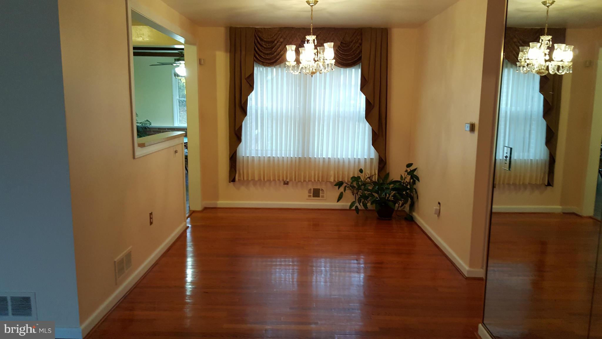 7302 Prince George Road Pikesville, MD 21207 - Photo 3 of 24 Dining Room