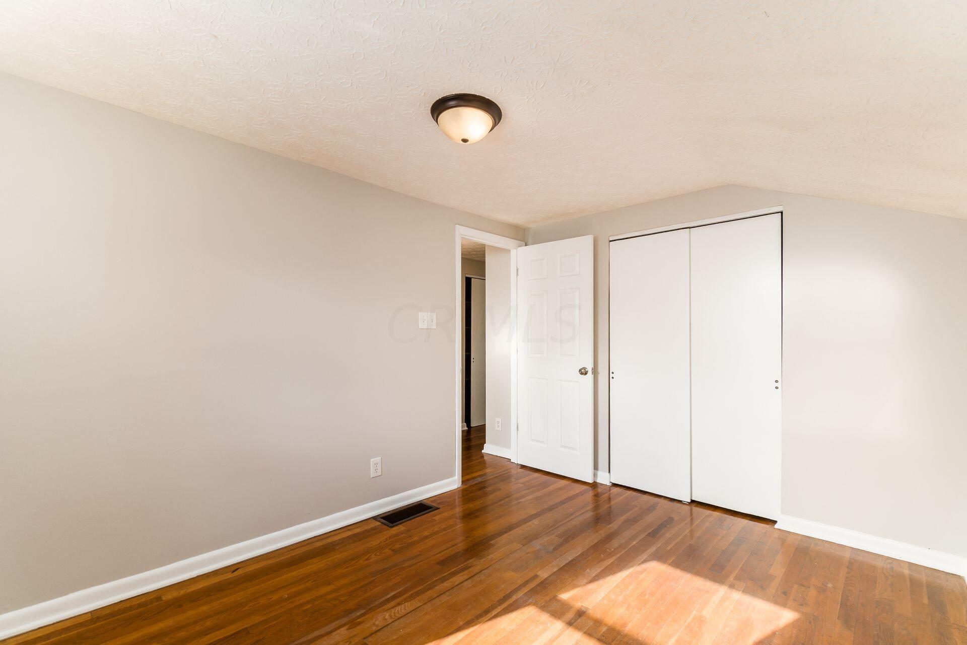 265 Danhurst Road Columbus, OH 43228 - Photo 18 of 28 Gallery Image 18