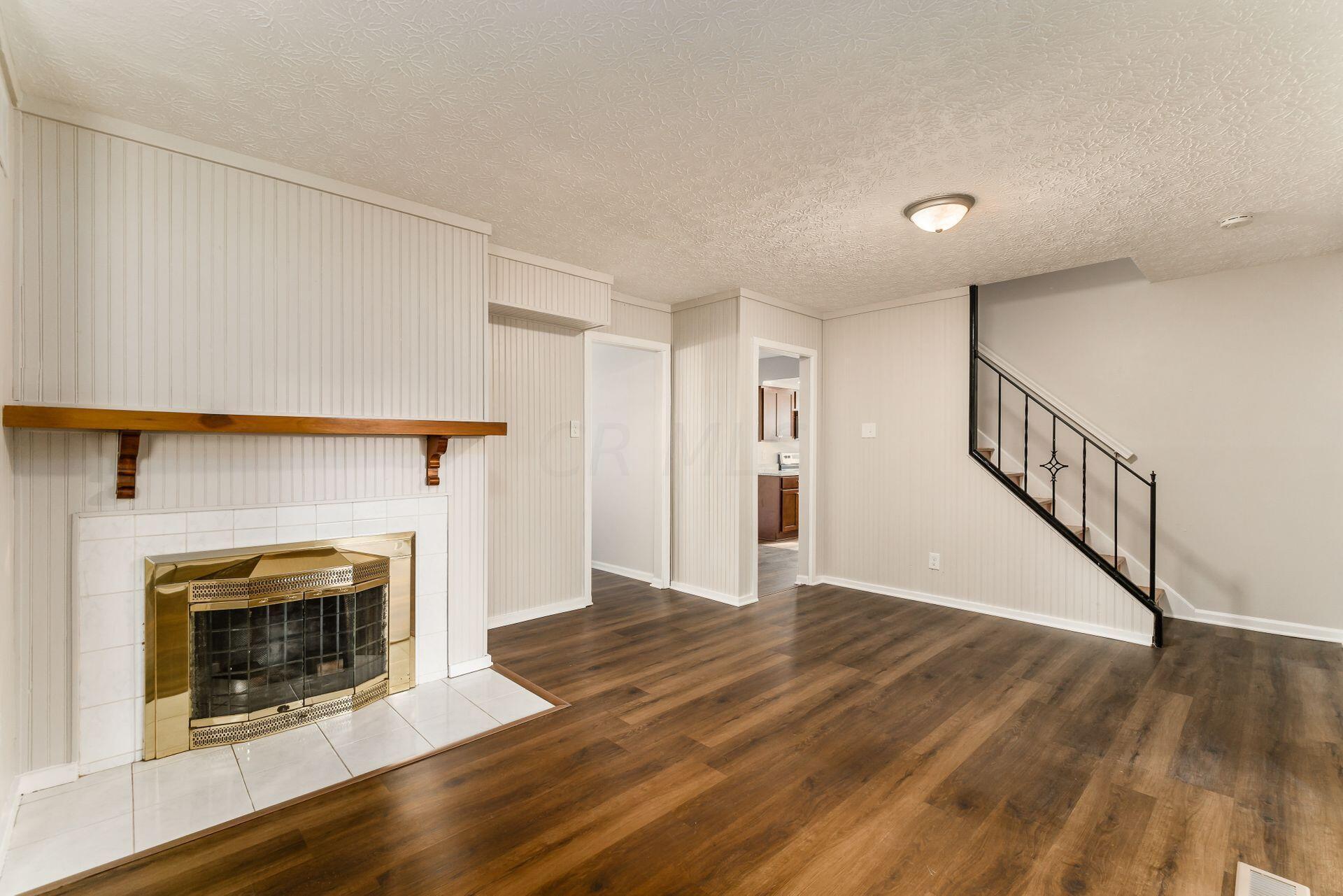 265 Danhurst Road Columbus, OH 43228 - Photo 8 of 28 Gallery Image 8