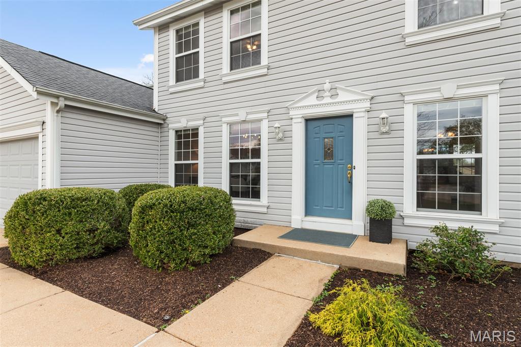 231 Maeve Court Ballwin, MO 63021 - Photo 4 of 52