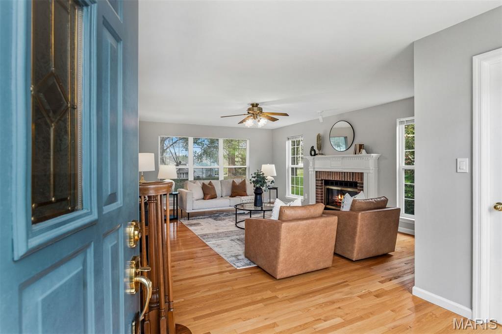 231 Maeve Court Ballwin, MO 63021 - Photo 5 of 52