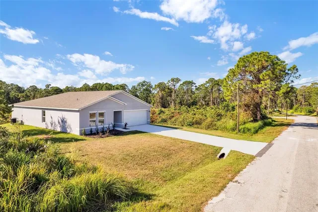 $274,990 | 8035 Yumuri Street, Sebring, FL 33872
