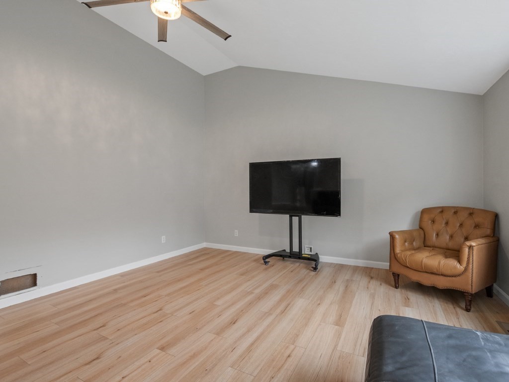 5 Meadowsweet Road Shrewsbury, MA 01545 - Photo 10 of 29 Gallery Image 10
