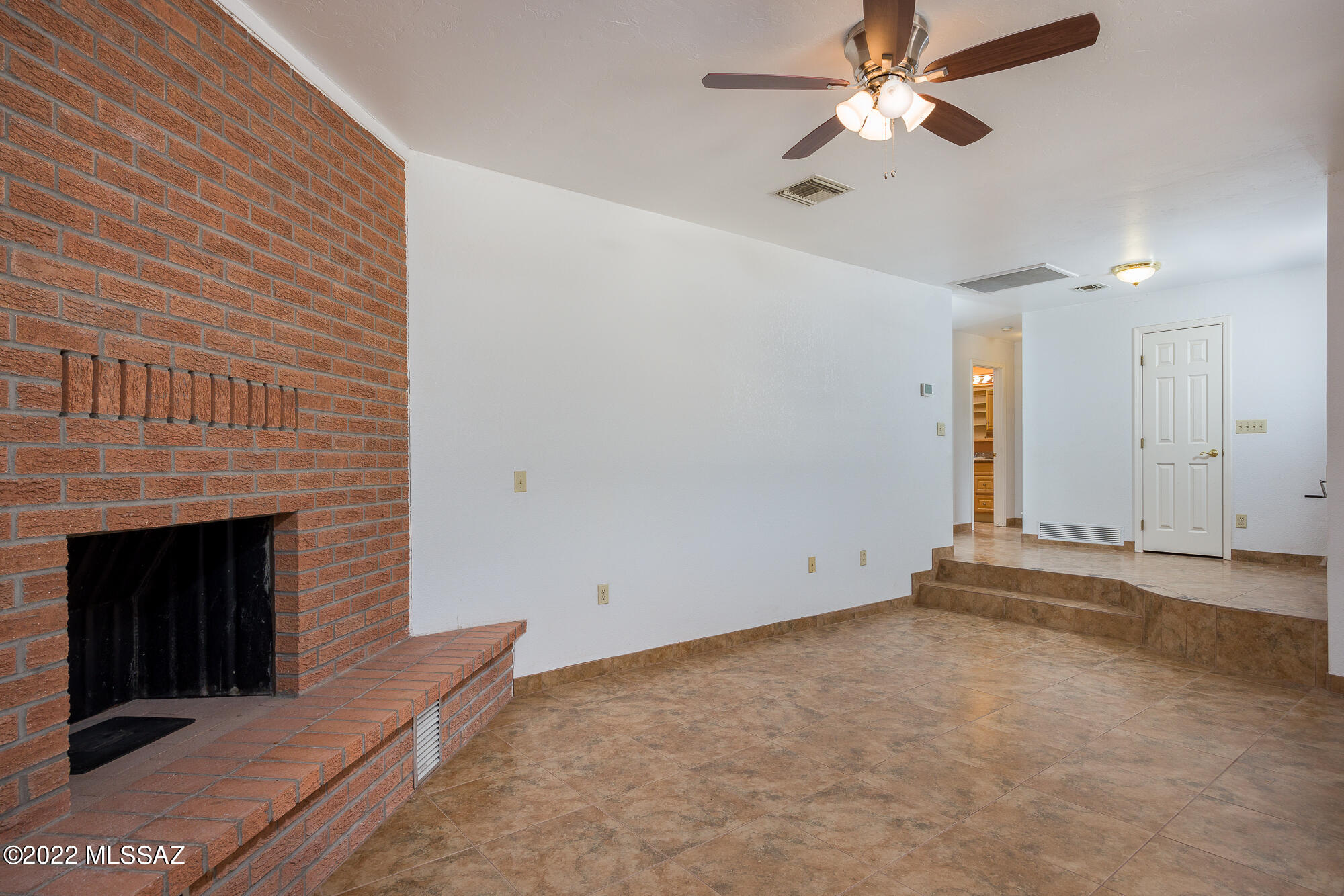 6655 West Naomi Road Tucson, AZ 85735 - Photo 6 of 26 6655-naomi_mls-6