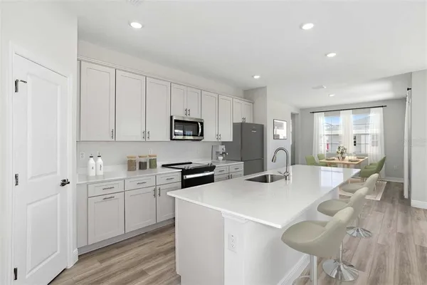 $552,490 | 33515 Twilight Sea Place, Wesley Chapel, FL 33545