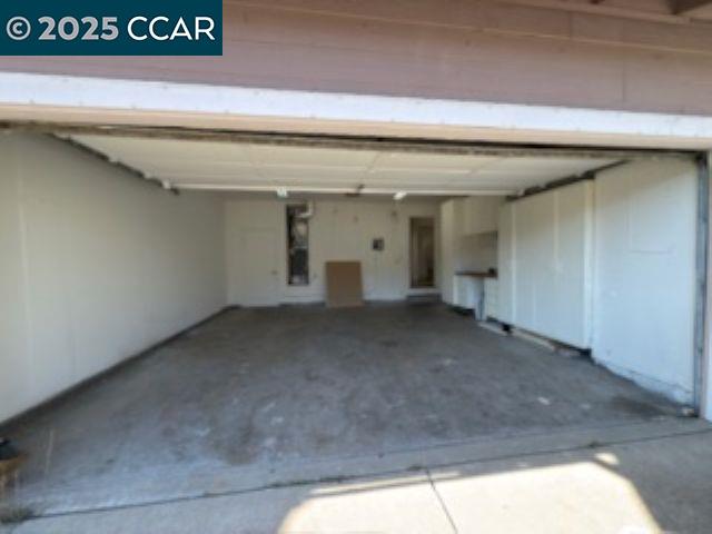 528 Dohrmann Lane Pinole, CA 94564 - Photo 2 of 16 a view of a big room