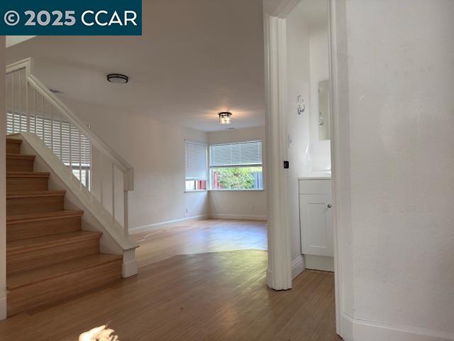 528 Dohrmann Lane Pinole, CA 94564 - Photo 4 of 16 a view of entryway